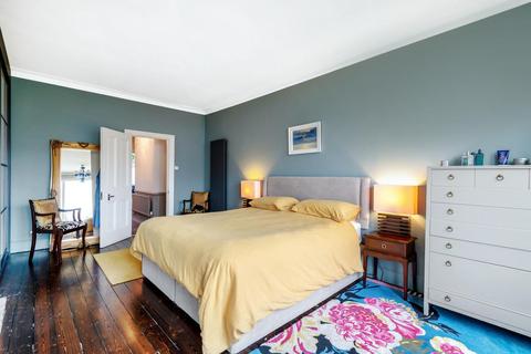 11 Braxted Park, London, SW16 3DW