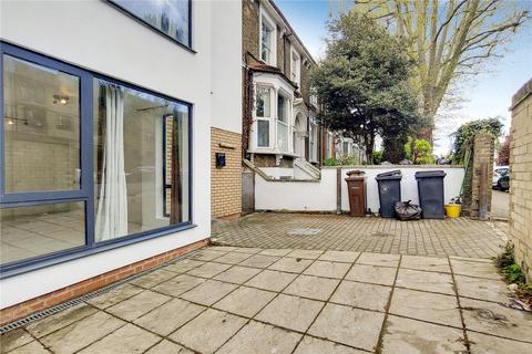 8 bedroom terraced house for sale - Evering Road, Hackney, London, E5