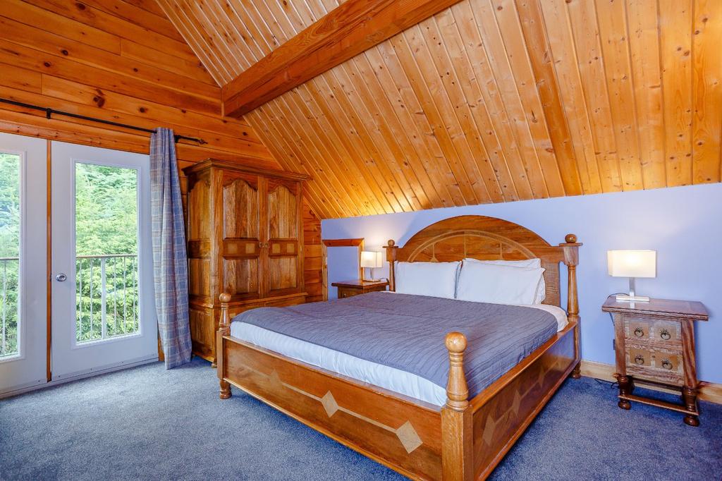 Lodges On Loch Ness