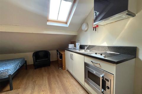 Studio to rent, Highfields Road, Highfields, Huddersfield, HD1