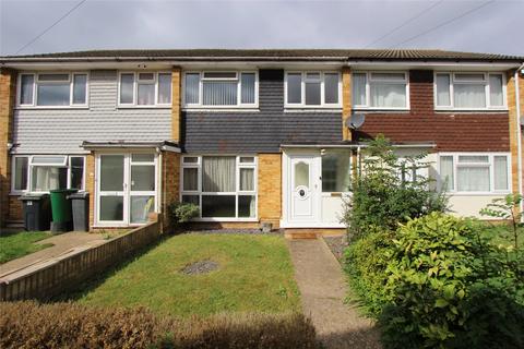 3 bedroom terraced house to rent - Bramble Road, Leigh-on-Sea, SS9
