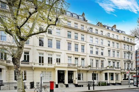Queens Gate, South Kensington, London