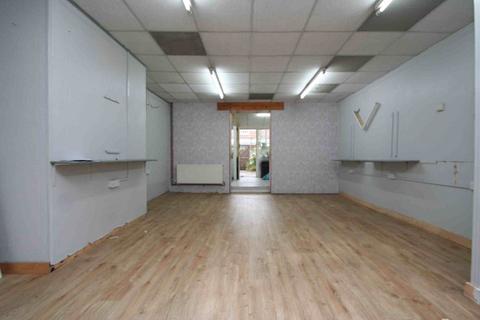 Retail property (high street) to rent, COMMERCIAL UNIT