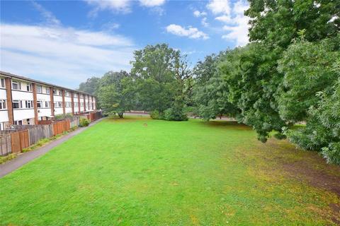 30 Catlyn Close, East Malling, West Malling, ME19 6RX