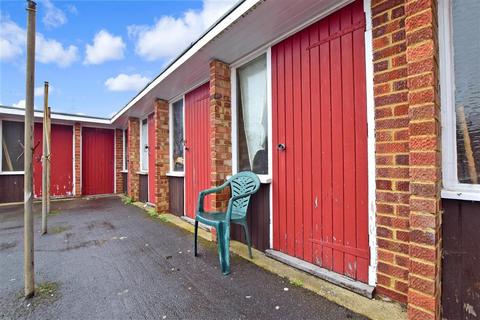 30 Catlyn Close, East Malling, West Malling, ME19 6RX