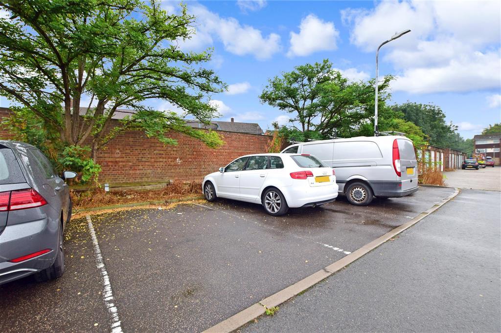 Driveway/Parking