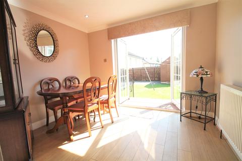 908 Carntyne Road, Glasgow, G32 6NE