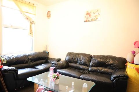 34 Temple Road, Hounslow, TW3 1XS