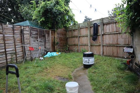 34 Temple Road, Hounslow, TW3 1XS