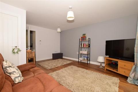 4 Batten Walk, Maidstone, ME17 3AA