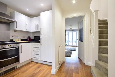 4 Batten Walk, Maidstone, ME17 3AA