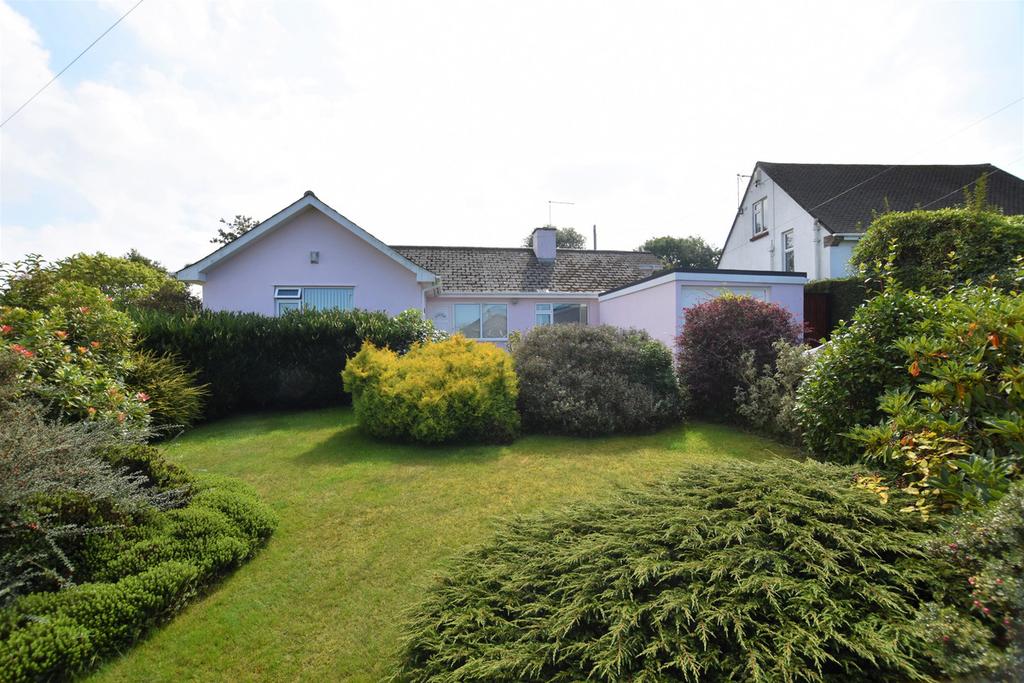 Northfield Drive, Truro, TR1 3 bed detached bungalow £450,000