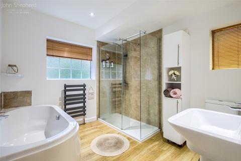 5 Blackford Road, Shirley, Solihull, B90 4BU