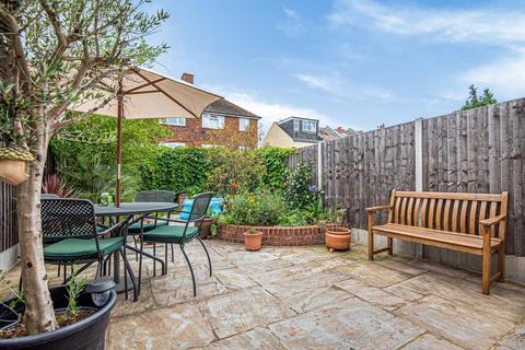 3 Raglan Road, Bromley, BR2 9NN