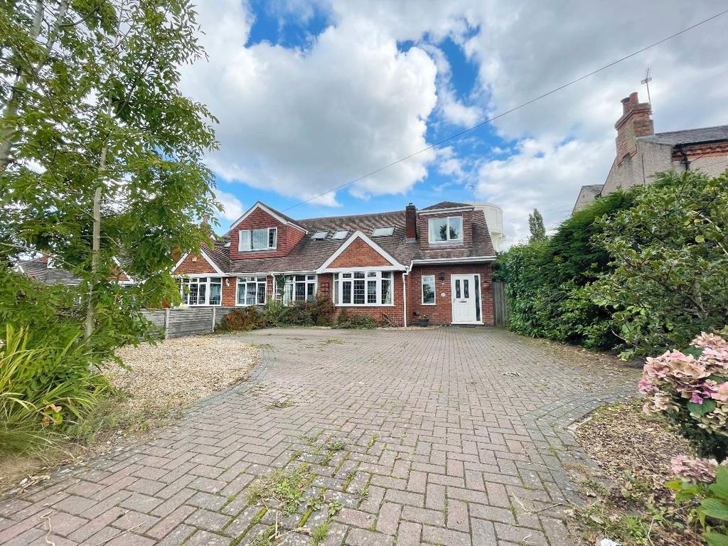 Cromwell Lane, Burton Green, Kenilworth 4 bed semidetached house £