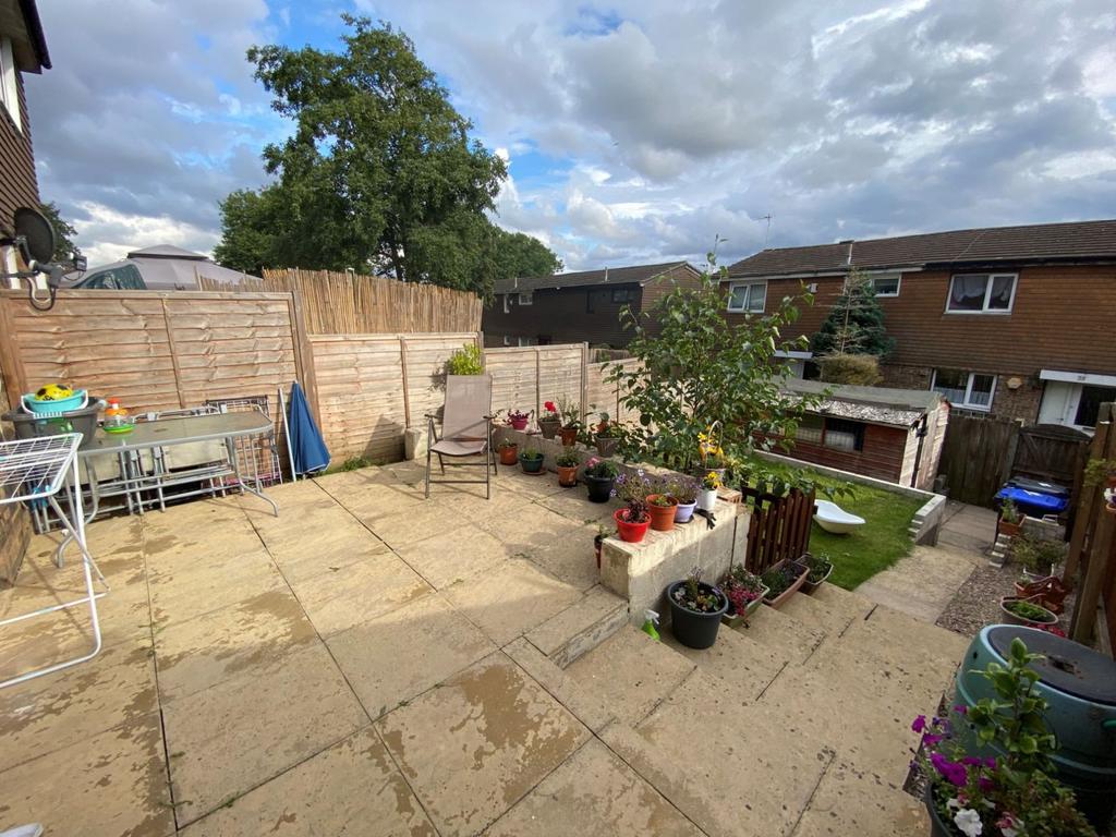 Brickwell Court, Standens Barn, Northampton NN3 9TS 3 bed terraced