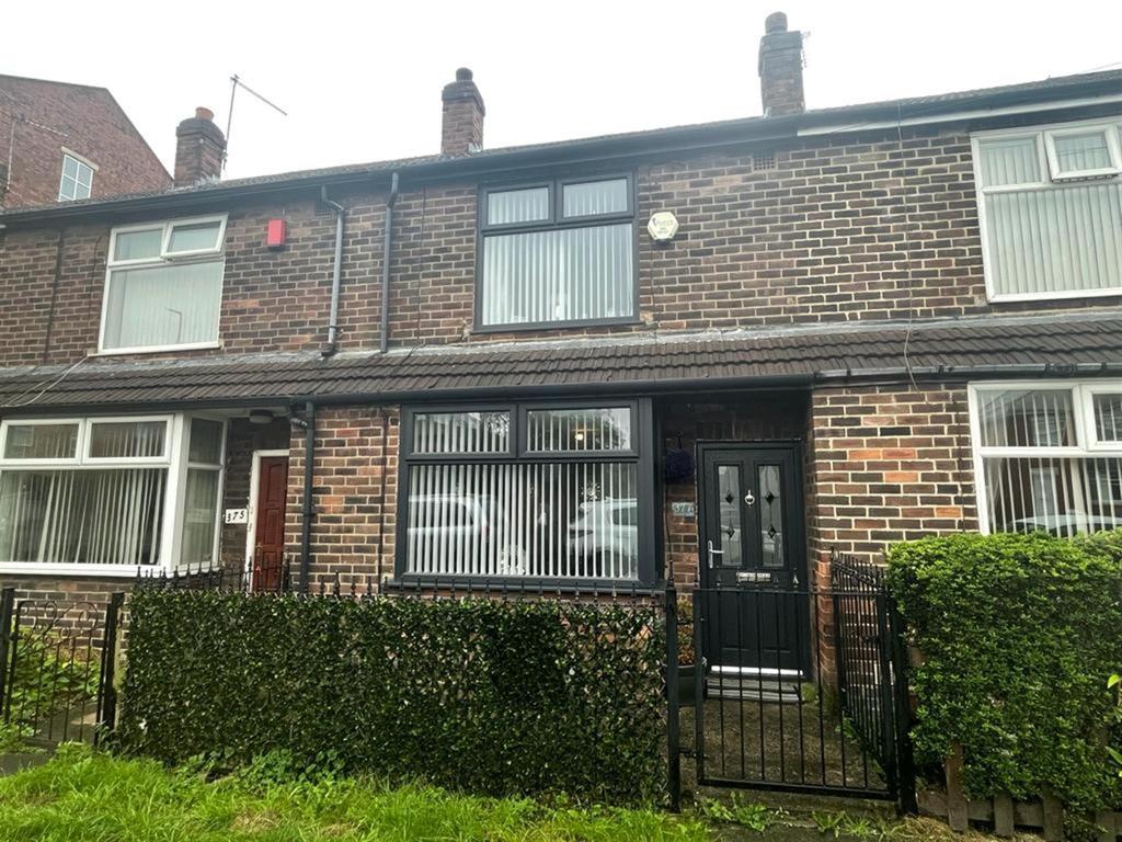 Broad Lane, Bramley, LS13 2 bed terraced house £140,000