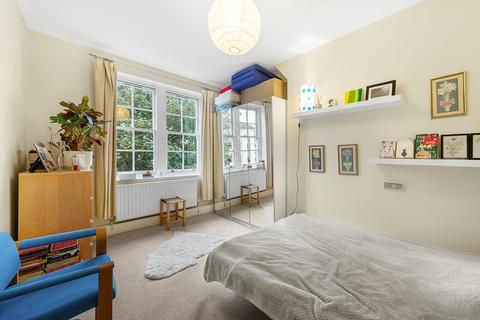 Flat 7, T Block Peabody Estate, London, W6 9QZ