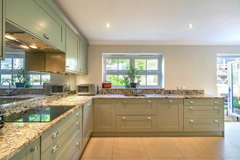 14 Hafod, Emmer Green, Reading, RG4 8LZ