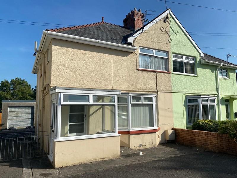 Llanfair Road, Llandovery, Carmarthenshire. 3 bed semidetached house