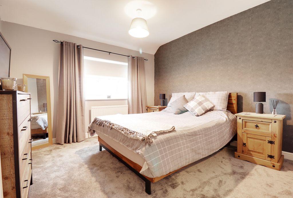 Bedroom 1 (Double)