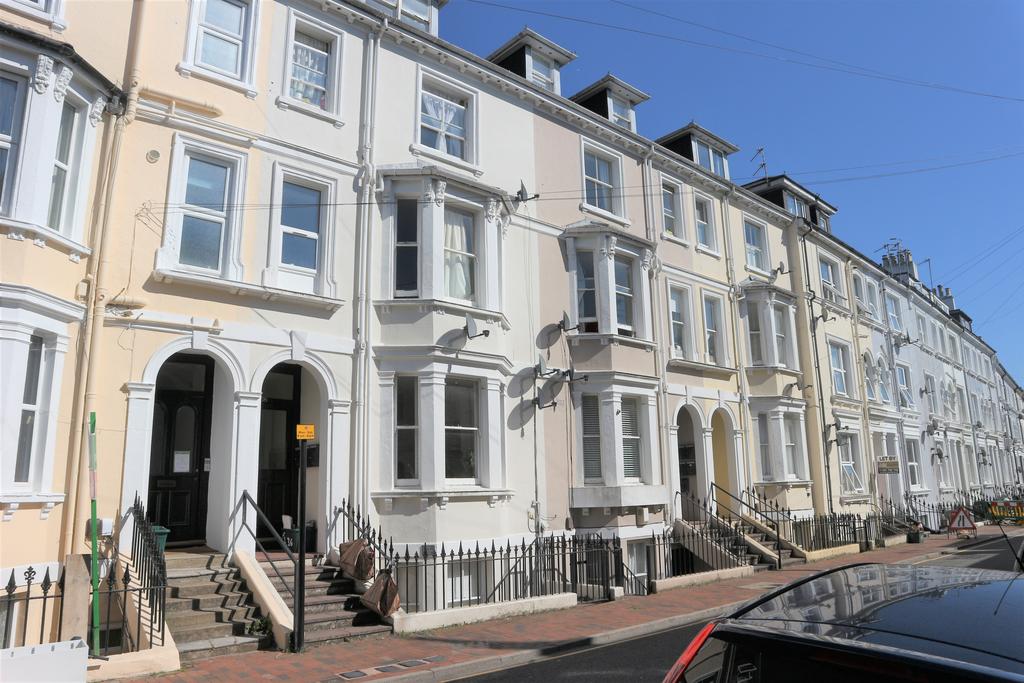 Dudley Road, Tunbridge Wells TN1 1 bed flat to rent £875 pcm (£202 pw)