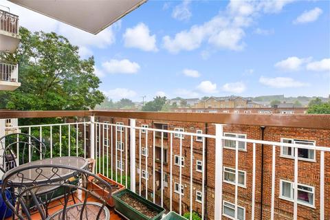 Flat 18, Argyle House Sutton Court, Sutton, SM2 5AX