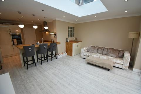 30 Arlington Road, Birmingham, B14 4QE