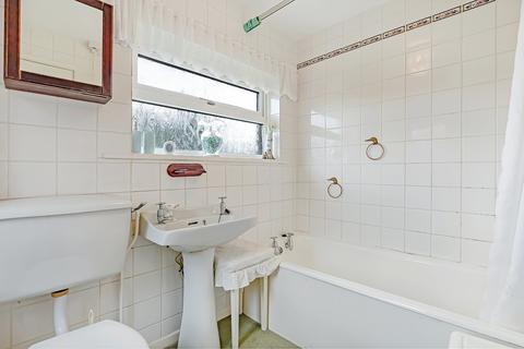 12 Aynholme Close, Addingham, Ilkley, LS29 0NN