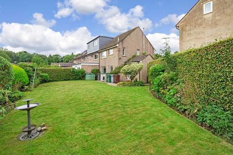 12 Aynholme Close, Addingham, Ilkley, LS29 0NN