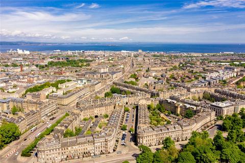 18/1 Leopold Place, Edinburgh, EH7 5LB