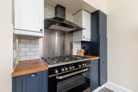 18/1 Leopold Place, Edinburgh, EH7 5LB