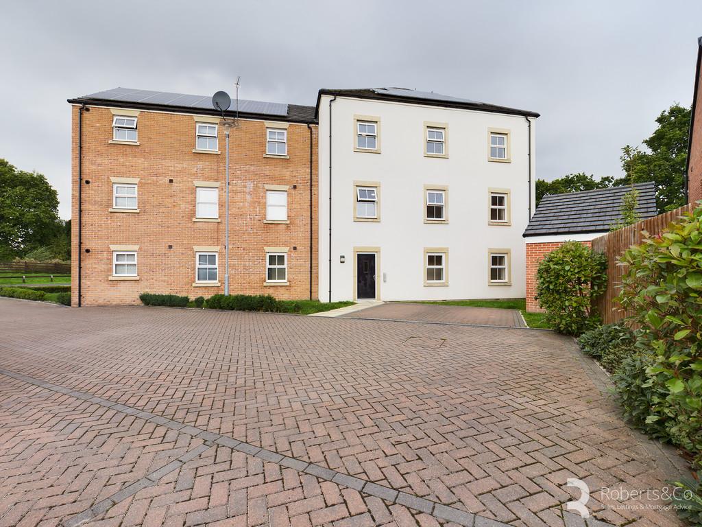 Brookwood Way, Buckshaw Village 2 bed apartment £120,000