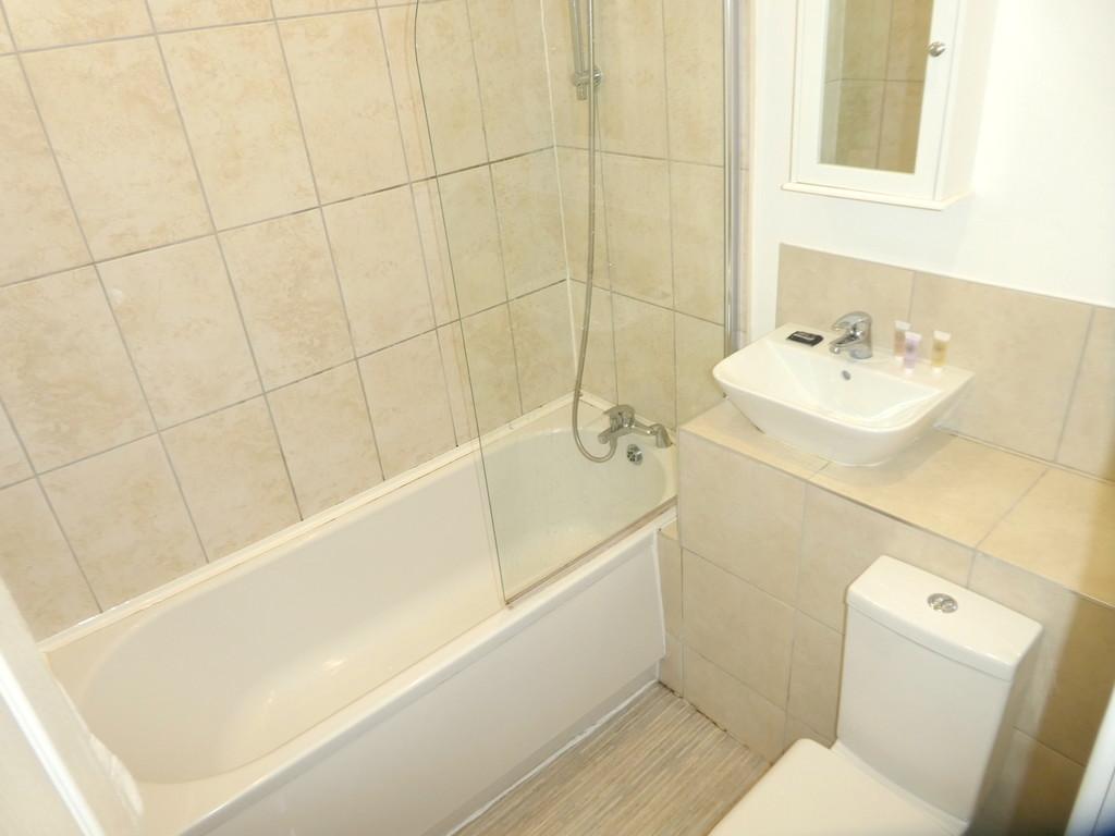 Apartment in Manchester - View 4