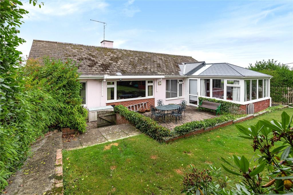 Northfield Drive, Truro 3 bed bungalow £450,000
