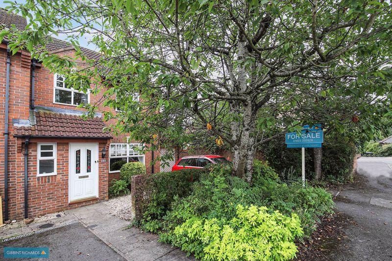 FRENCH WEIR 3 bed end of terrace house £260,000