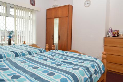 44 Cheviot Avenue, Oldham, OL8 4HD