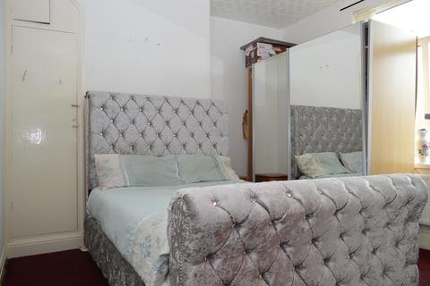 44 Cheviot Avenue, Oldham, OL8 4HD