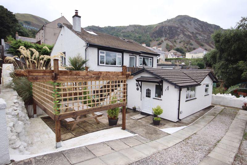 St. Johns Park, Penmaenmawr 3 bed detached house for sale £345,000