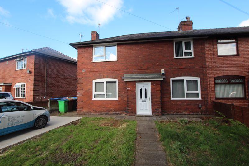 Marne Crescent, Rochdale 2 bed apartment £525 pcm (£121 pw)