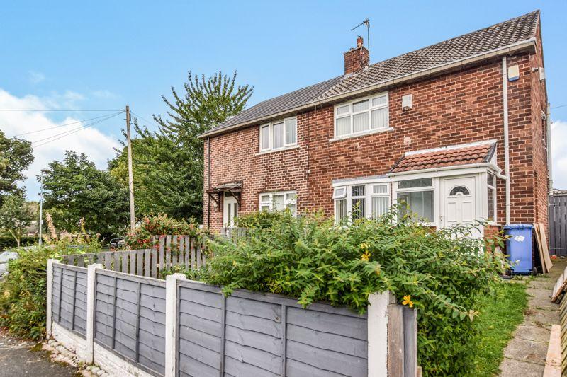 Clapgate Crescent, Halebank 2 bed semidetached house £115,000
