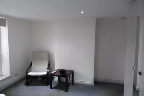 1 bedroom property to rent, Victoria Road, Cowes
