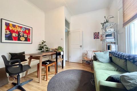 1 bedroom apartment to rent, Warneford Street, E9