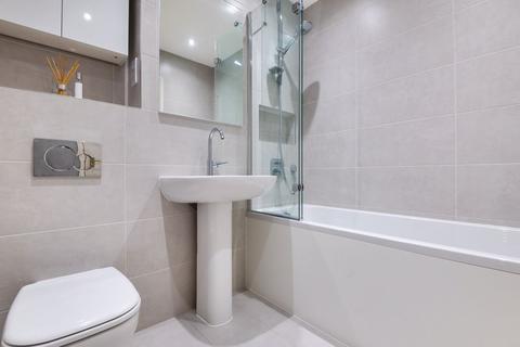 88 Plover Way, London, SE16 7TT