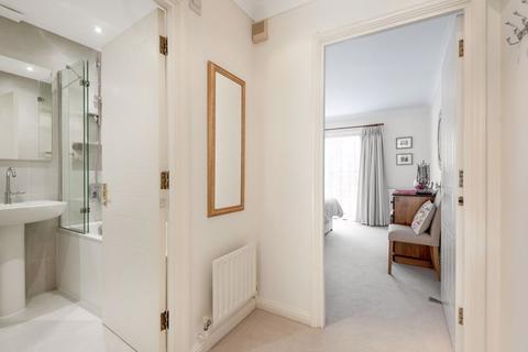 88 Plover Way, London, SE16 7TT