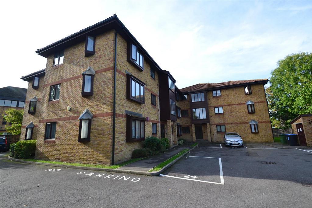 7 Belgravia Court 007.jpg
