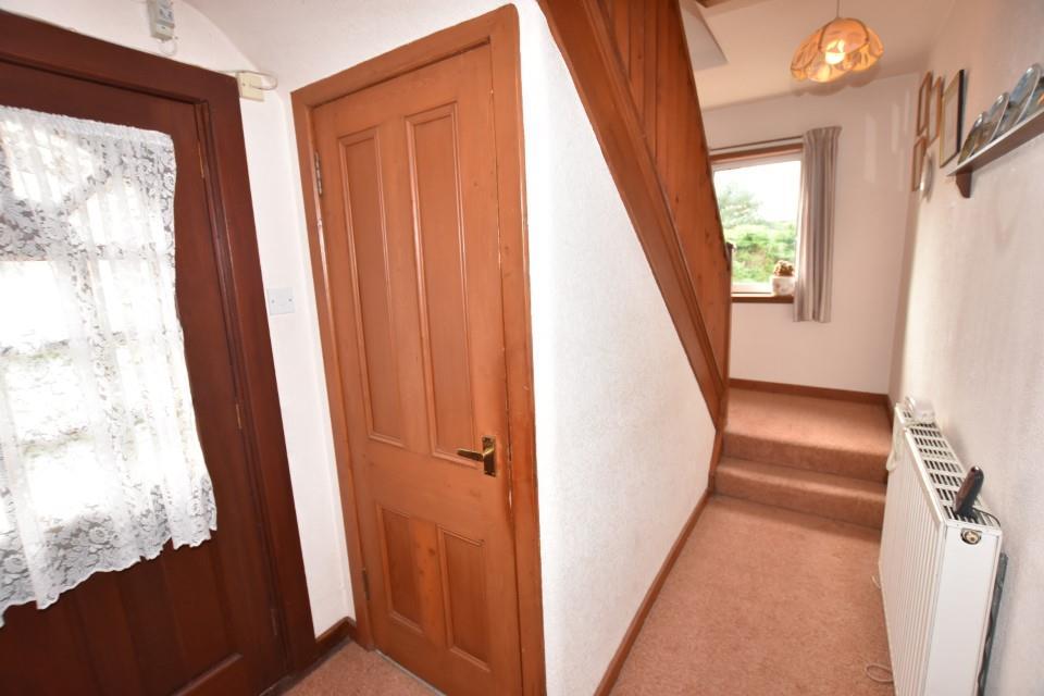 Hallway (Custom).JPG