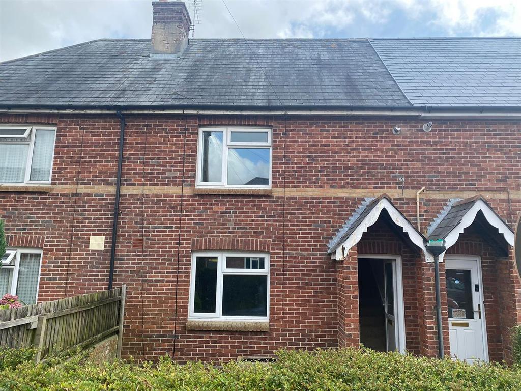 Windsor Road, Dorchester 3 bed terraced house £240,000