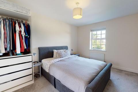 14 Field View Road, Whitfield, Dover, CT16 3FB
