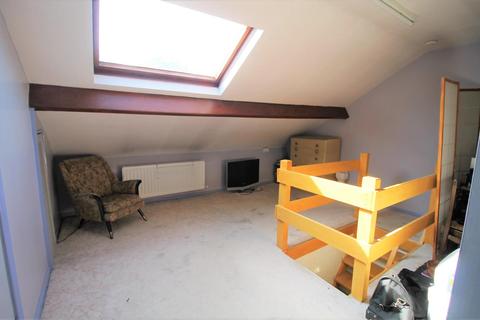 18 Farnham Close, Eaglescliffe, Stockton-on-tees, TS16 0NF